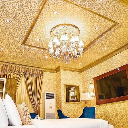 No.1 Hotel Abuja Esterno foto