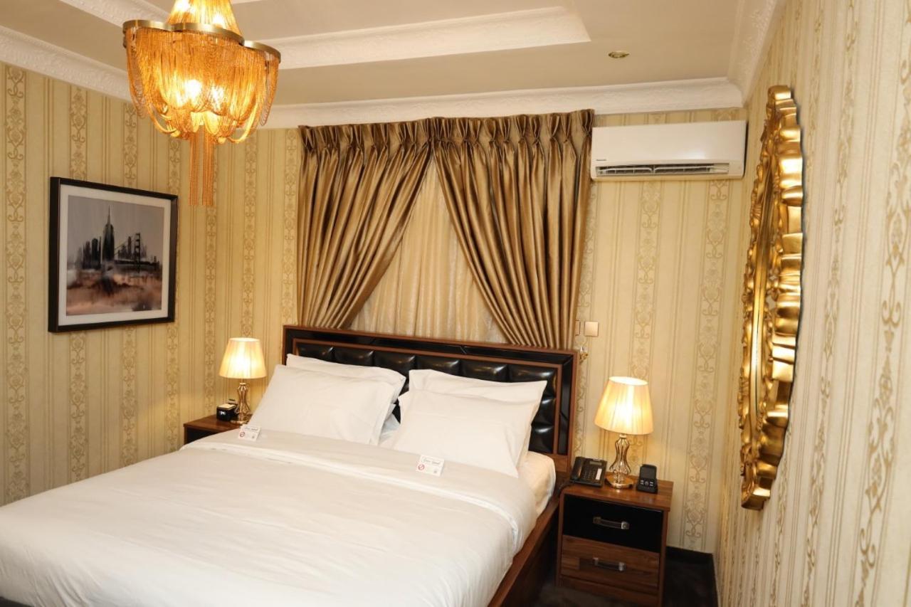 No.1 Hotel Abuja Esterno foto