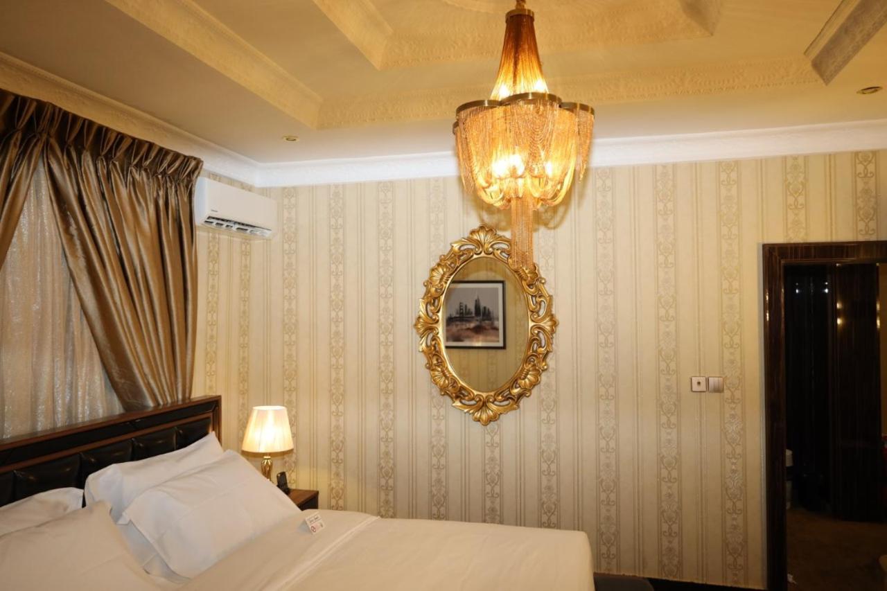 No.1 Hotel Abuja Esterno foto