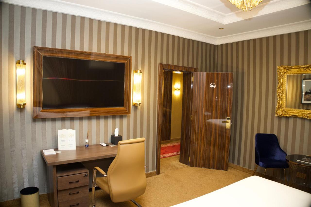 No.1 Hotel Abuja Esterno foto