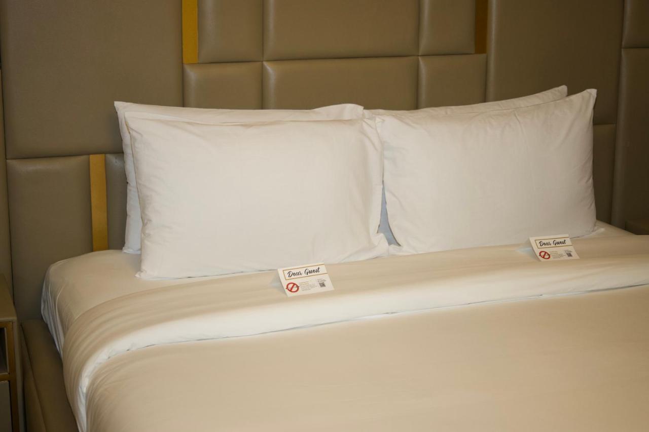No.1 Hotel Abuja Esterno foto