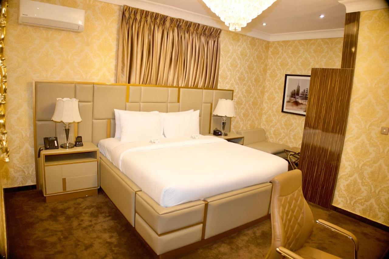 No.1 Hotel Abuja Esterno foto
