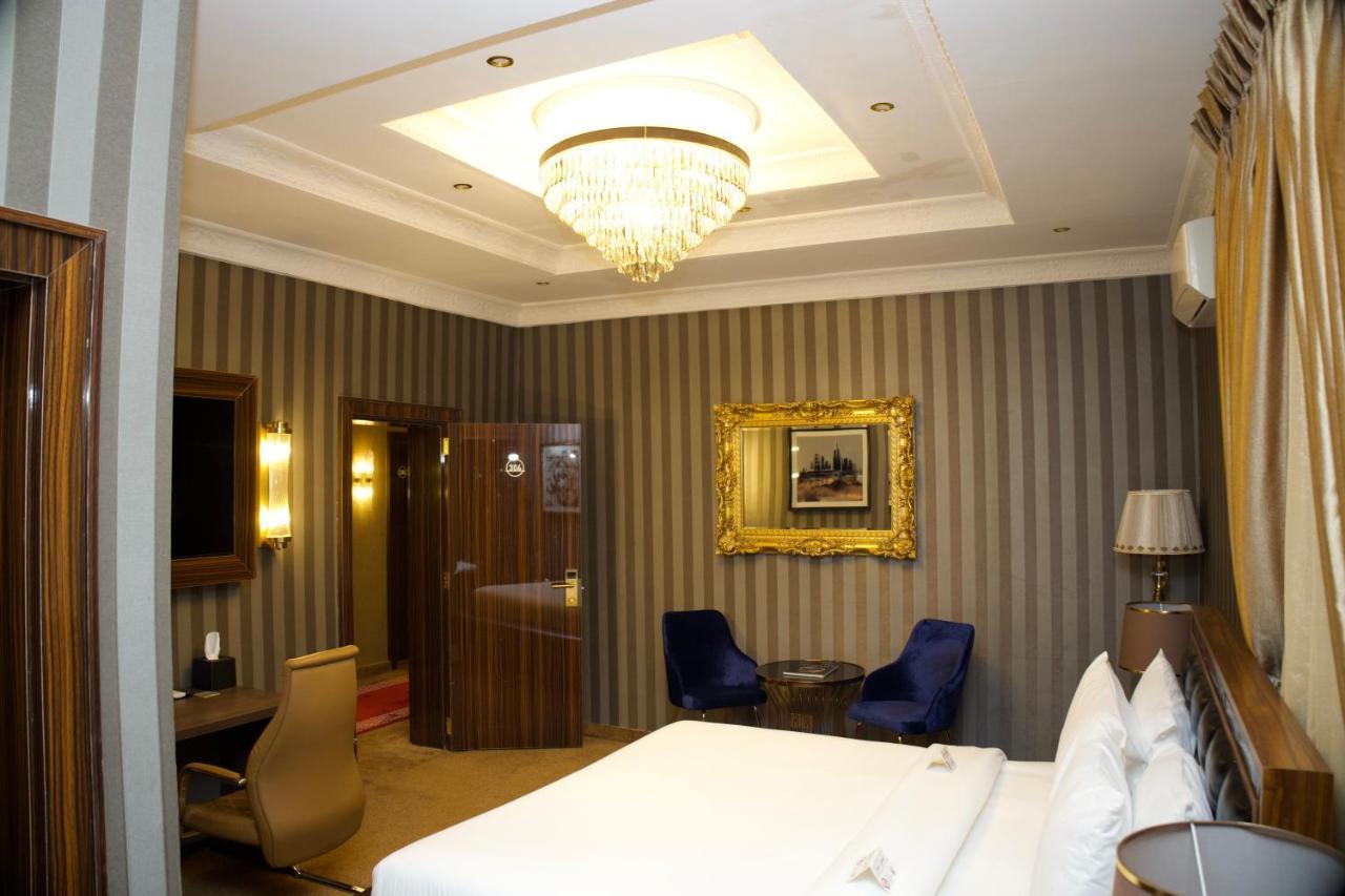 No.1 Hotel Abuja Esterno foto