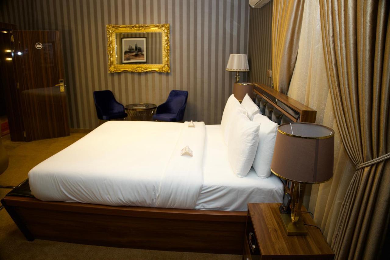 No.1 Hotel Abuja Esterno foto